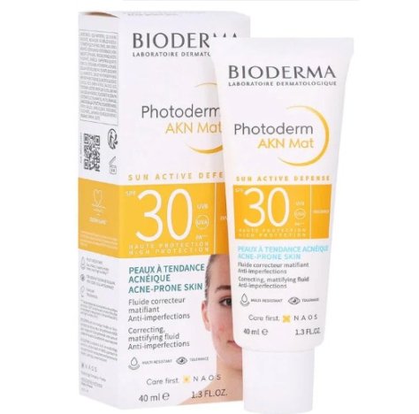 BIODERMA PHOTODERM AKN MAT SPF 30+ - CREMA SOLARE PROTEZIONE VISO , Per pelli miste grasse con tendenza acneica.